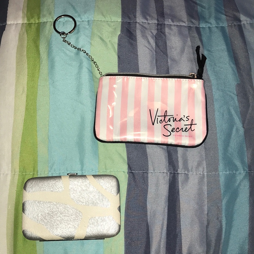 2 small wallets